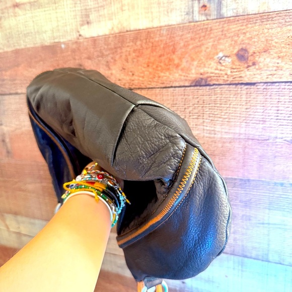 Hobo International Black and Tan Leather Hobo Crescent Shoulder Bag - Picture 8 of 12